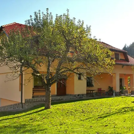 Alojamento de Turismo Rural Tourist Farm Kolar *